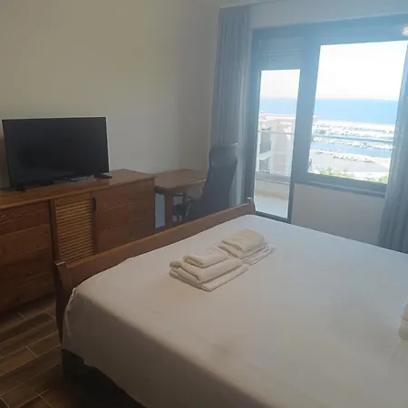 Mgm Seaside בית הארחה *