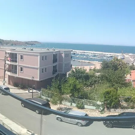 בית הארחה Mgm Seaside צ'רנומורץ